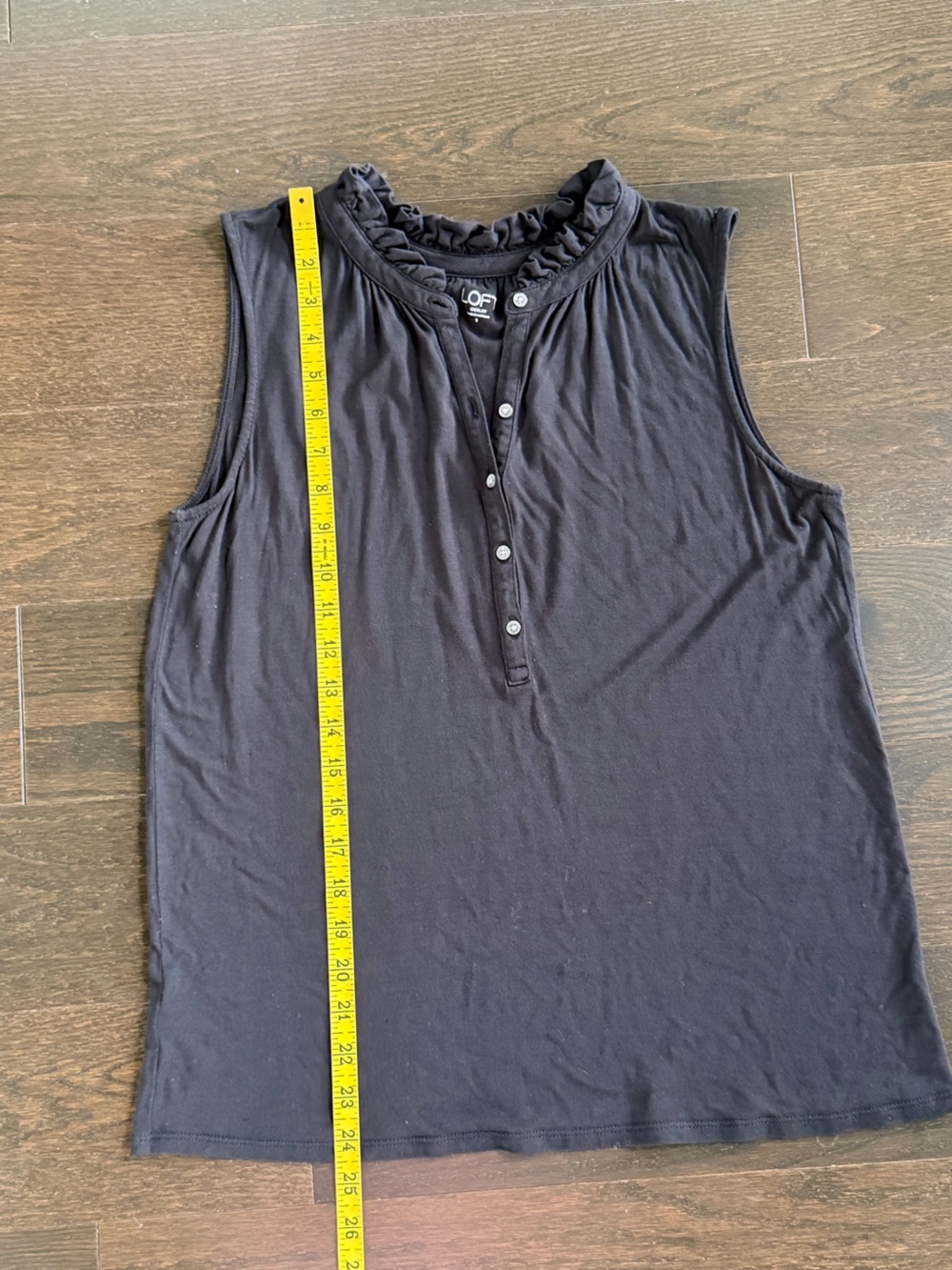 LOFT Outlet Black Sleeveless Ruffle-Neck Button Front Shell - Picture 5 of 6
